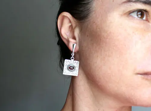 Artemisia, aretes de plata de ley para orejas sin perforar