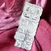 Broche con la fecha completa de la Cuenta Larga maya