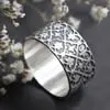 Anillo de corona de hiedra celta