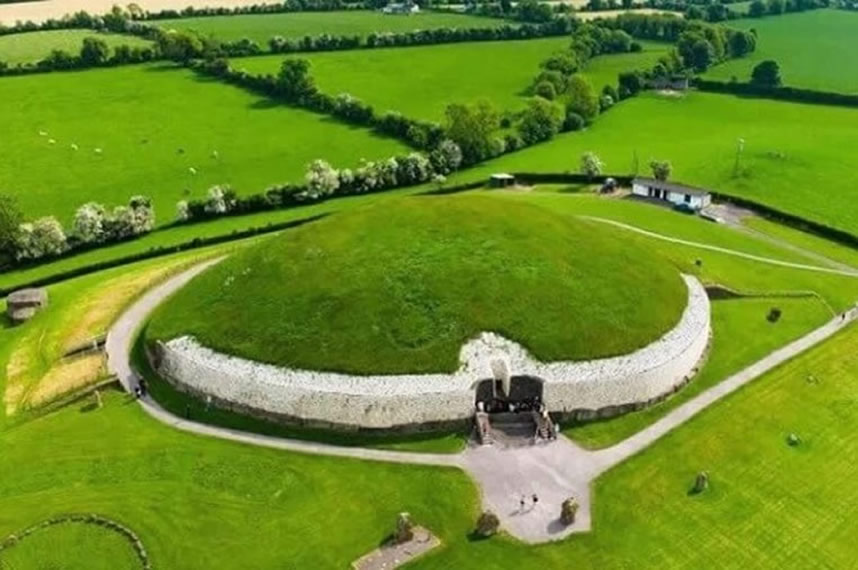El túmulo de Newgrange