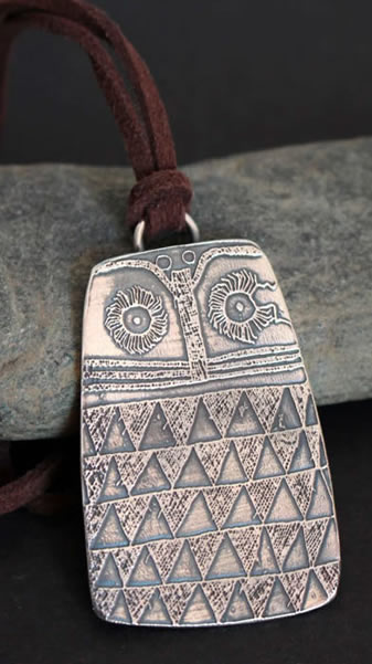 Neolithic owl necklace from spanish copper age, messenger of lunar and nocturnal knowledge for the Celts