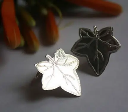Gemelos de hoja de hiedra