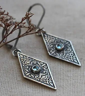 Aretes Belladona