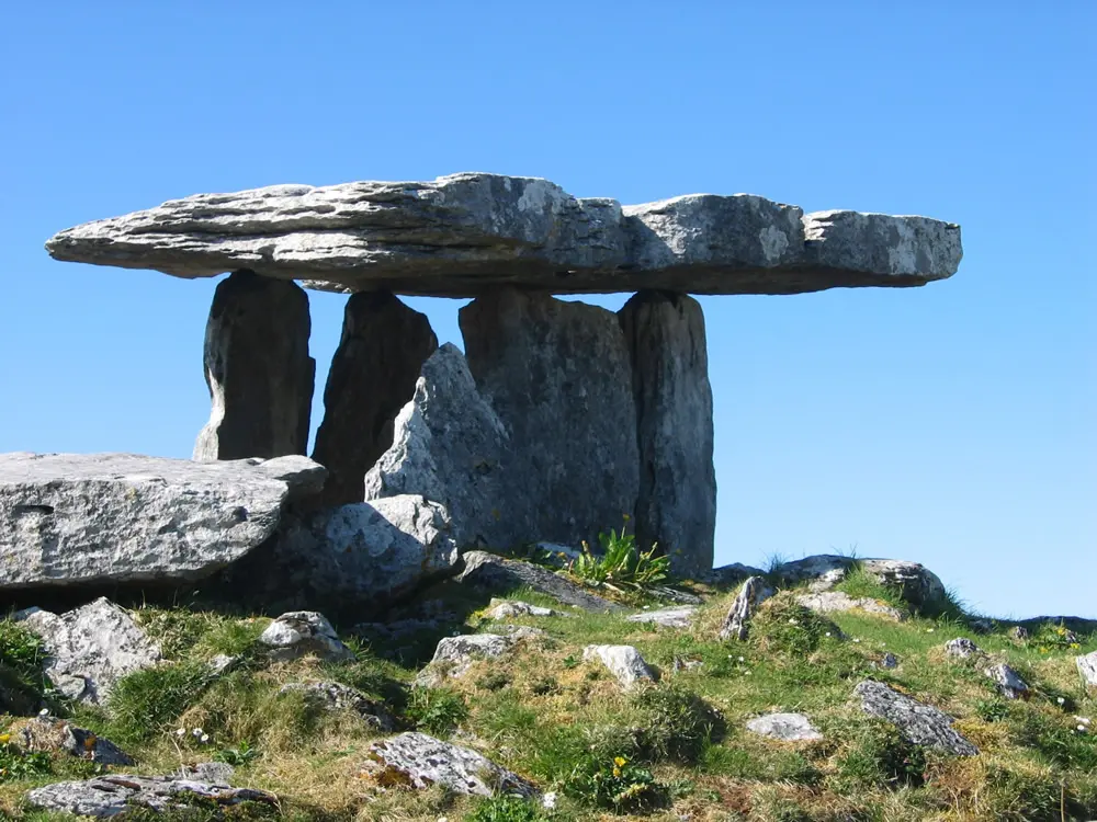 Cairn, monumento megalítico sagrado desde el Neolítico
