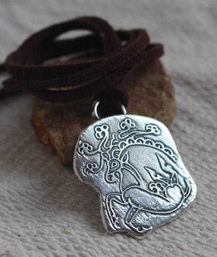 Collar princesa de Altái inspirado en una momia originaria de las estepas