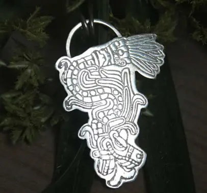 Dije Serpiente Emplumada, el dios Quetzalcóatl de los aztecas.