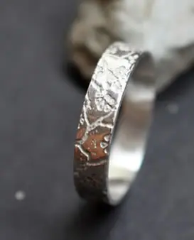 Anillo personalizado con grabado japonés