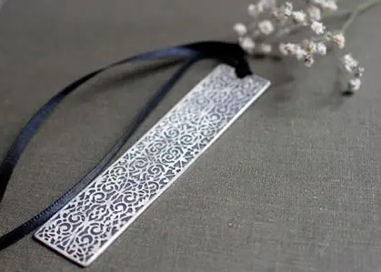 Marcapáginas personalizado de estilo barroco