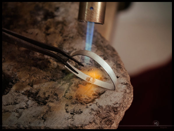 Engaste de plata de ley para soldar una piedra