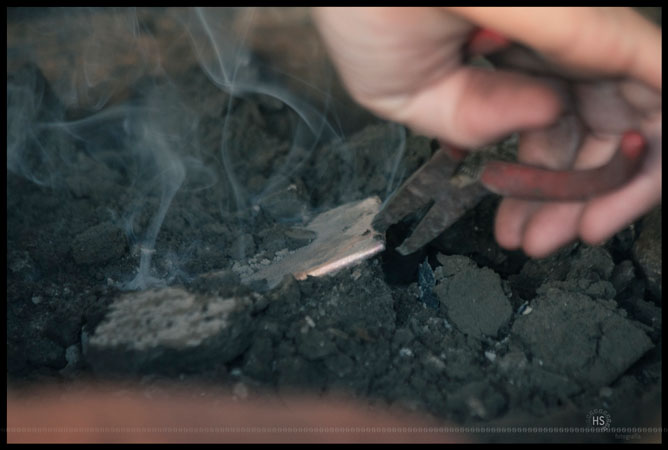 La lámina de plata de ley obtenida tras la fusión