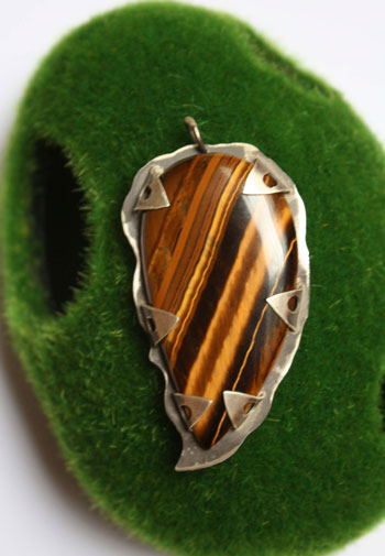 Tiger eye, history and healing properties