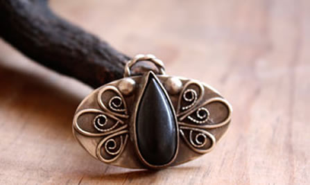 Ágata negra, historia y propiedades curativas