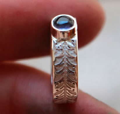 Cordierita, historia y propiedades curativas de la piedra.