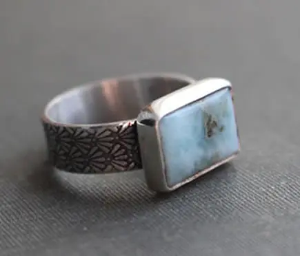 Historia y propiedades curativas del larimar