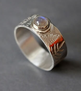 Historia de la piedra de luna y propiedades curativas