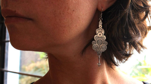 6° por minuto, aretes reloj steampunk de plata y labradorita