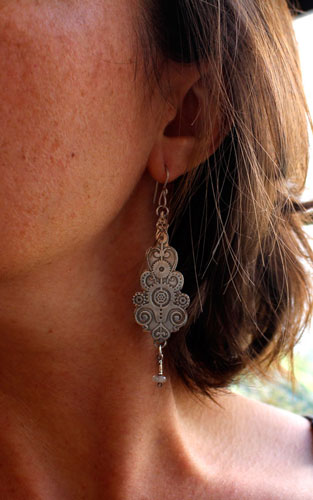 6° por minuto, aretes reloj steampunk de plata y labradorita