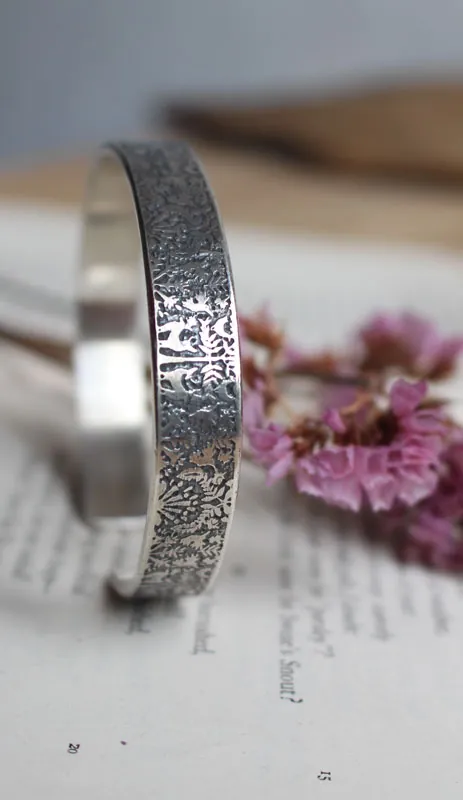 A la orilla de un sueño, pulsera otomí de México en plata