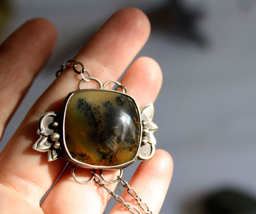 A la sombra del pino, pulsera bosque costero en plata y ágata amethyst sage