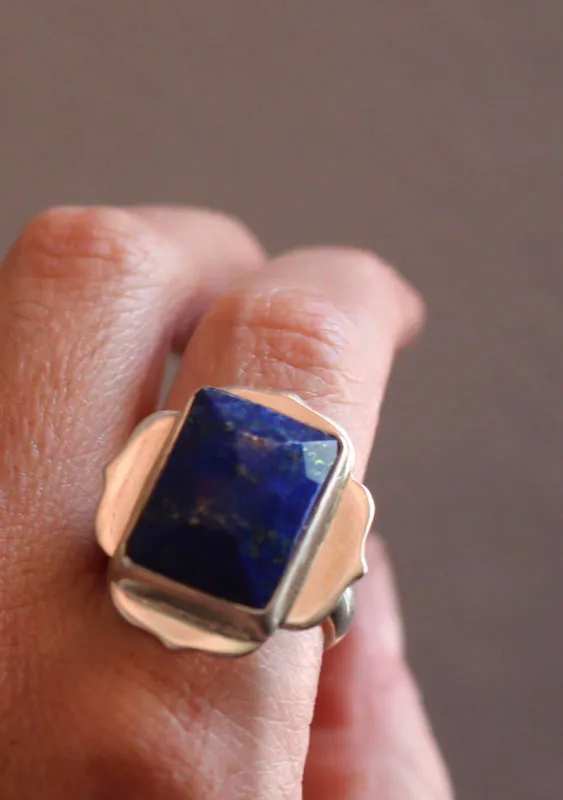 A orillas del Nilo, anillo egipcio en plata y lapislázuli