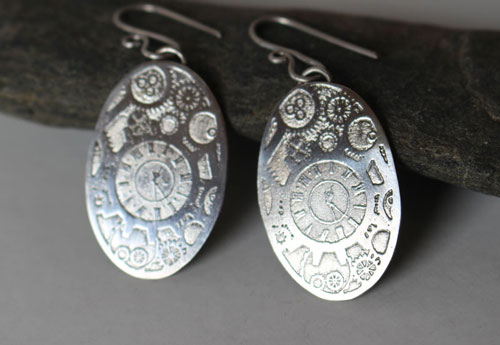 Agujas mecánicas, aretes engranajes steampunk en plata