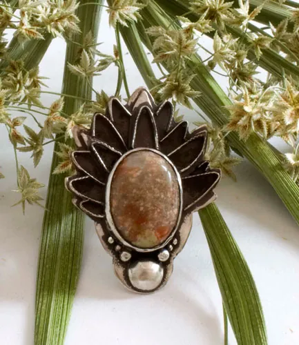Alcachofa de otoño, anillo leyenda griega en plata y jaspe otoño