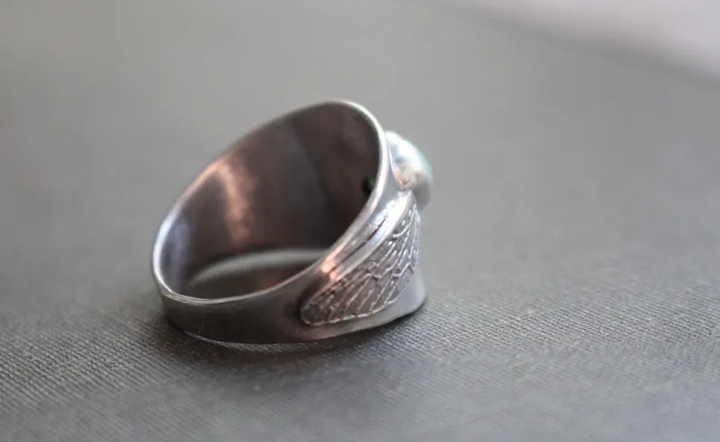 Aleteo, anillo Snitch Dorada de Harry Potter en plata y crisoprasa