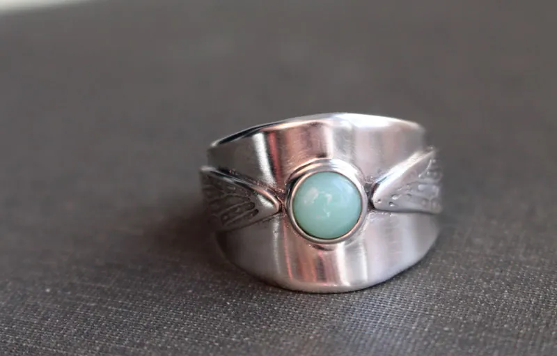 Aleteo, anillo Snitch Dorada de Harry Potter en plata y crisoprasa