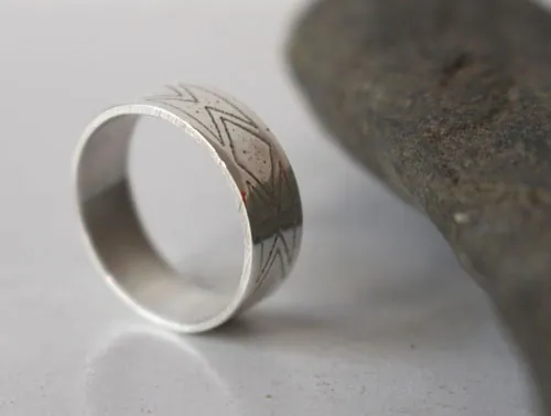 Alianza personalizada, anillo de boda a medida en plata