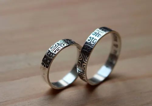 Alianzas diapasón, anillo símbolo polinesio en plata