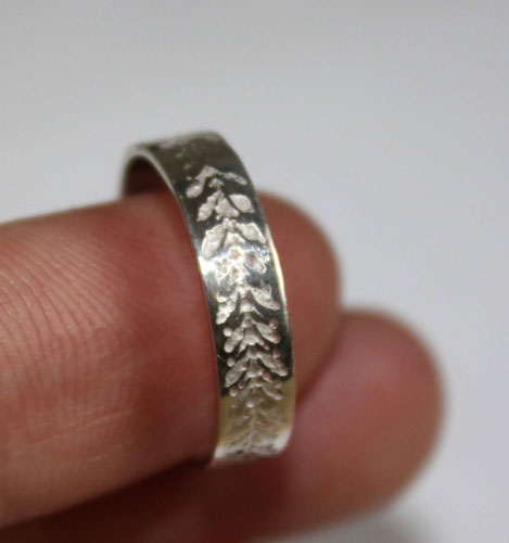 Alianzas personalizadas, anillo corona botánica en plata