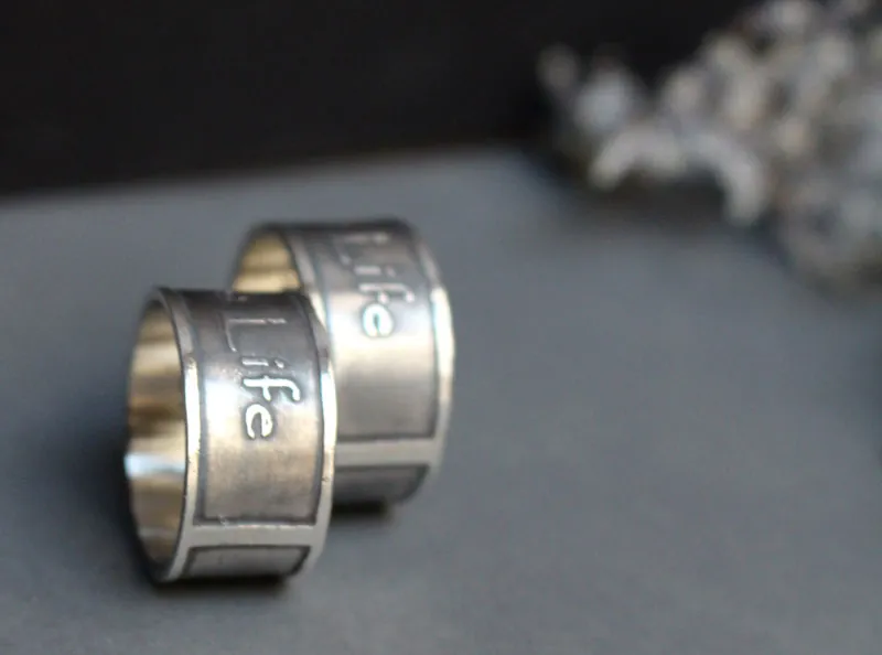 Alianzas un amor, anillo declaración del grupo U2 en plata