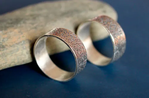 Alianzas victorianas, anillo de matrimonio barroco en plata