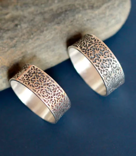 Alianzas victorianas, anillo de matrimonio barroco en plata