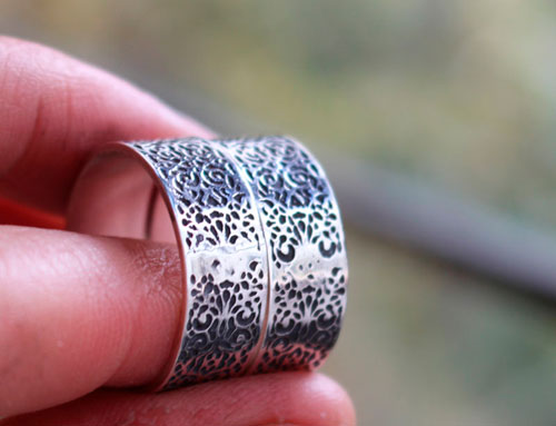 Alianzas victorianas, anillo de matrimonio barroco en plata