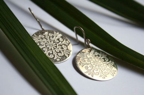 Alixia, Baroque Fleur-de-Lys earrings in sterling silver