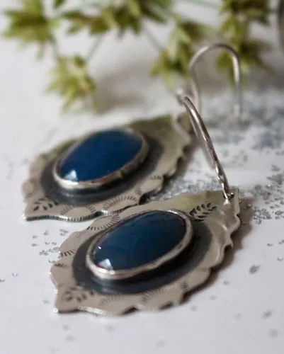 Ama, aretes agua amerindia en plata y ágata azul