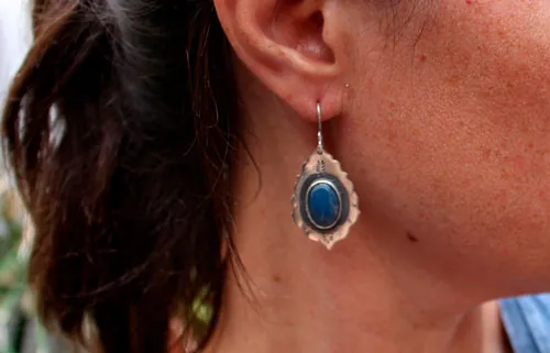 Ama, aretes agua amerindia en plata y ágata azul