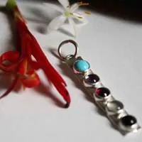 Anuha, dije familiar con piedras de nacimiento en plata, turquesa, alejandrita, amatista, granate y aguamarina