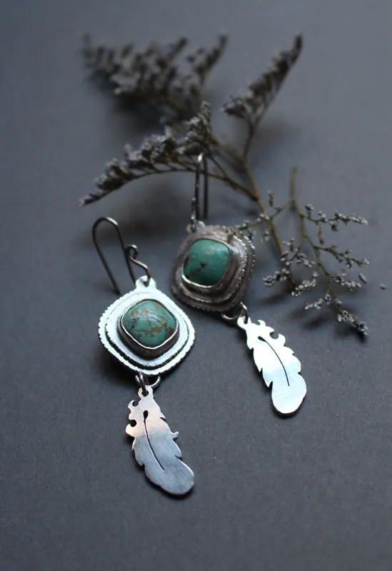 Aprender a volar, aretes de plumas soñadoras en plata y turquesa