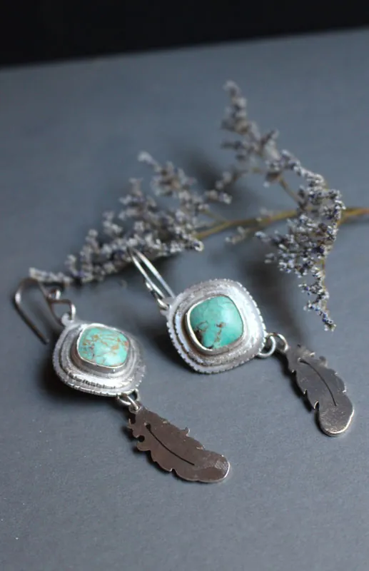 Aprender a volar, aretes de plumas soñadoras en plata y turquesa