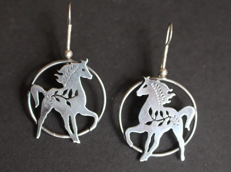 Arión, aretes caballo de la leyenda griega en plata