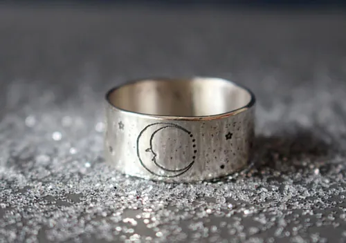 Artemisa, anillo diosa griega de la luna en plata