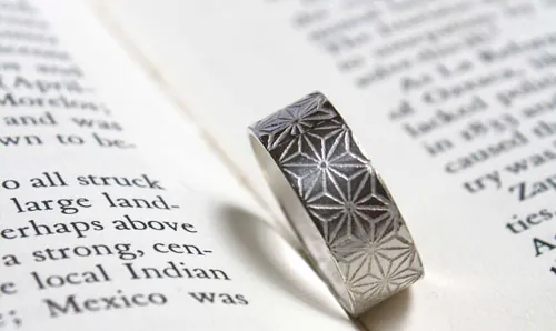 Asanoha, anillo hoja de cáñamo japonés en plata
