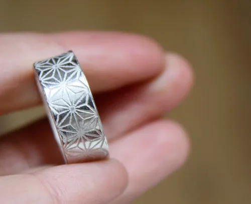 Asanoha, anillo hoja de cáñamo japonés en plata