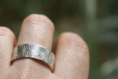 Asanoha, anillo hoja de cáñamo japonés en plata