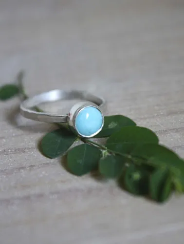 Azurine, anillo azul celeste en plata y amazonita