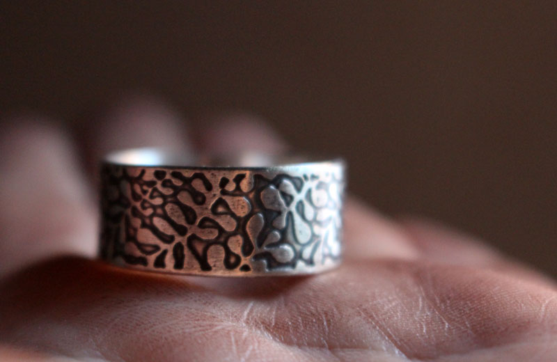 Ballet acuático, anillo de alga marina en plata