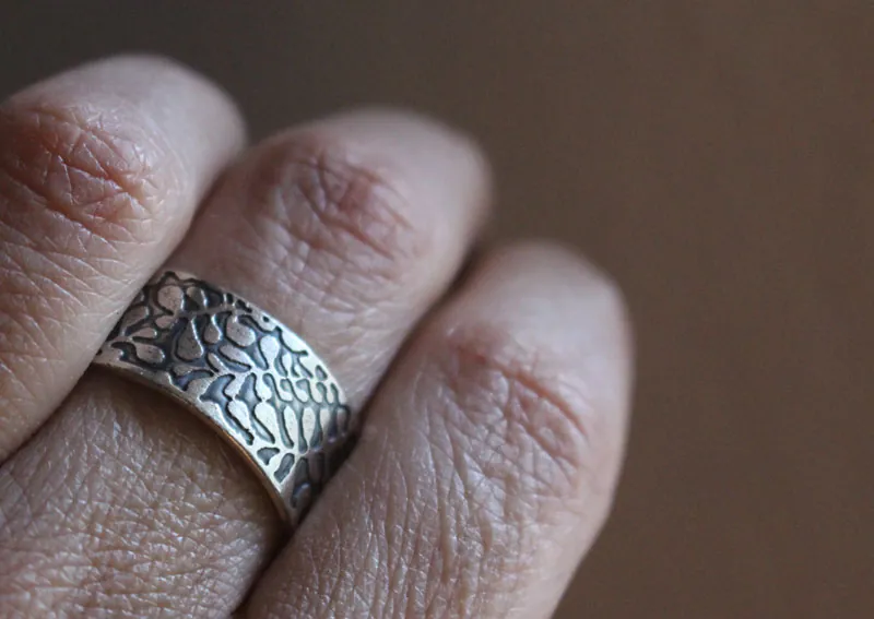 Ballet acuático, anillo de alga marina en plata
