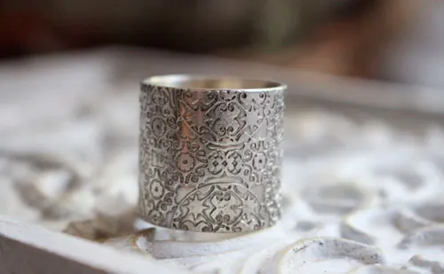 Baudelaire, anillo espíritu romántico y simbolista en plata